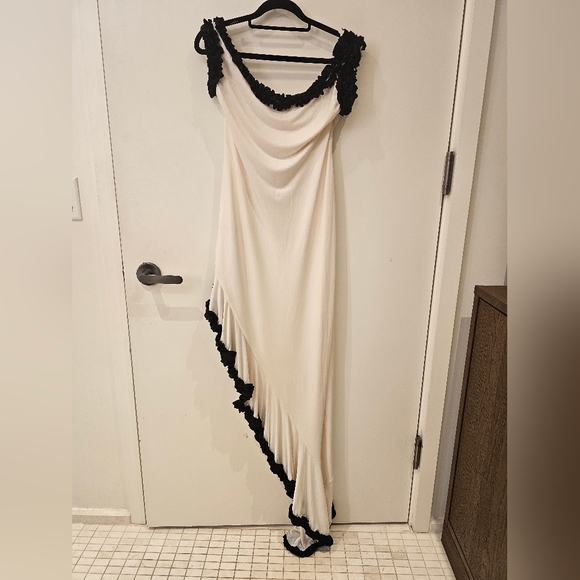 Arielle Meshki Strapless White Dress with Black Ruffle Trim - Picture 3 of 7